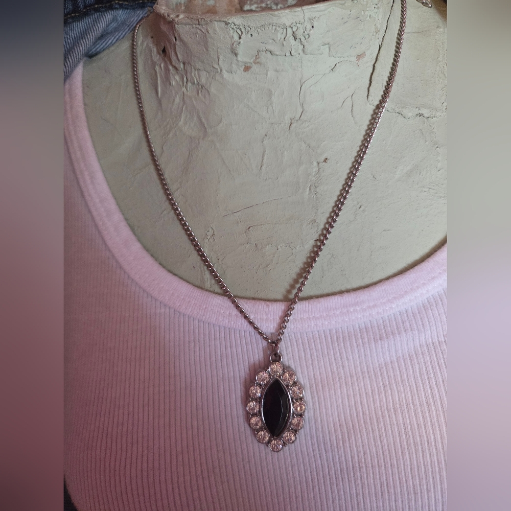 Elegant Black and Silver Pendant Necklace